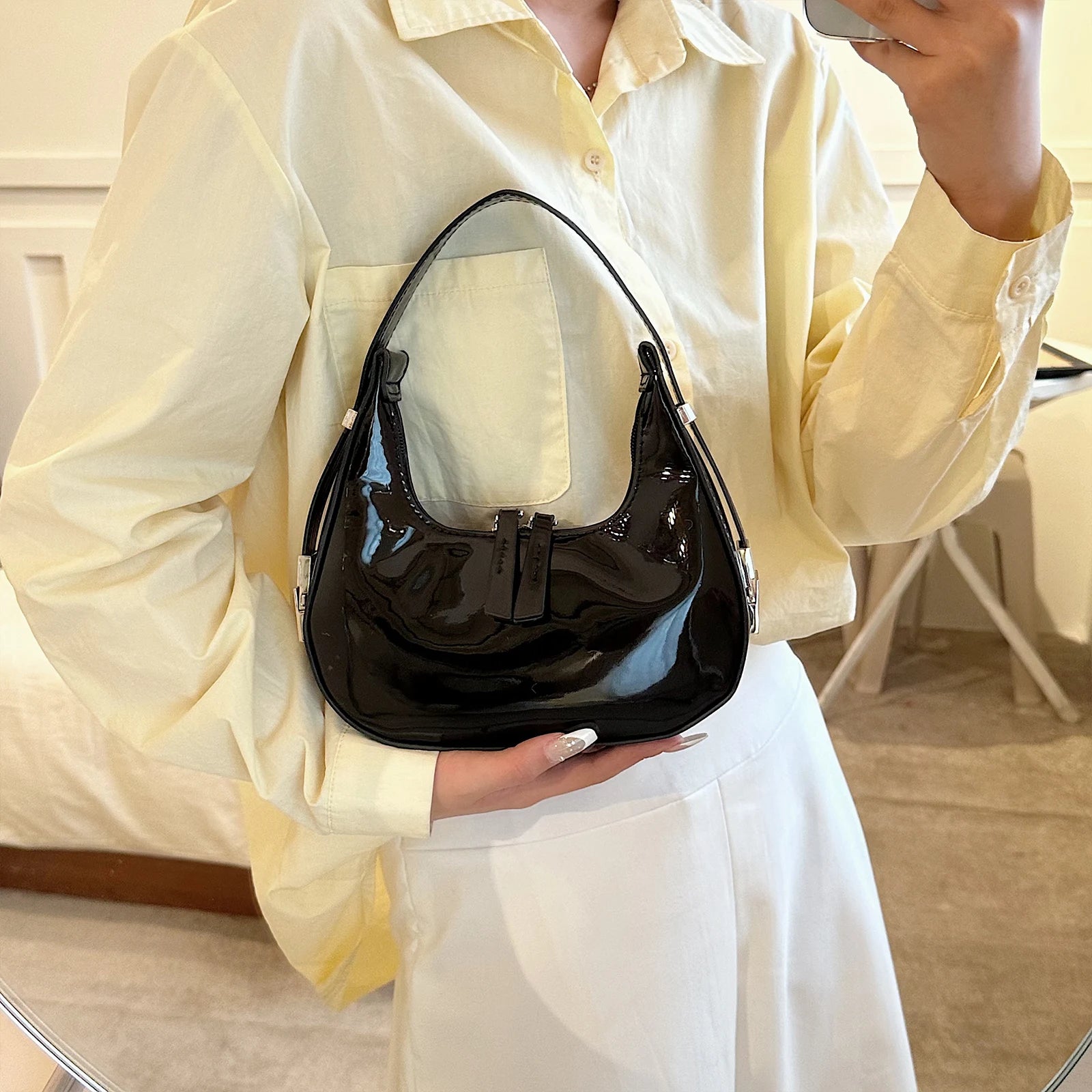 Half Moon Bag Vintage PU Leather Small Shoulder Bag for Women Girls Hobo Handbag Luxury Retro Red Ladies Armpit Purses Totes